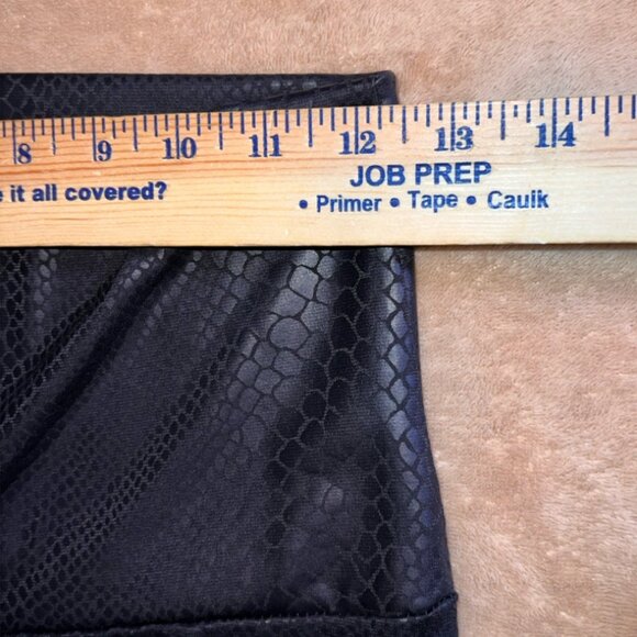 Cherish Women Small Black Snake Skin Reptile Print Faux Leather Legging (U) - Picture 3 of 5